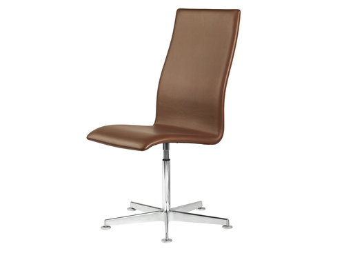 Oxford Classic designed by Arne Jacobsen for Fritz Hansen, Oxford lounge Fritz Hansen, Oxford Lounge chair by Fritz Hansen 