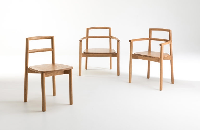 Fable dining chair designed by Ross Didier, Didier fable oak dining chair, Fable Oak dining chair by Didier 