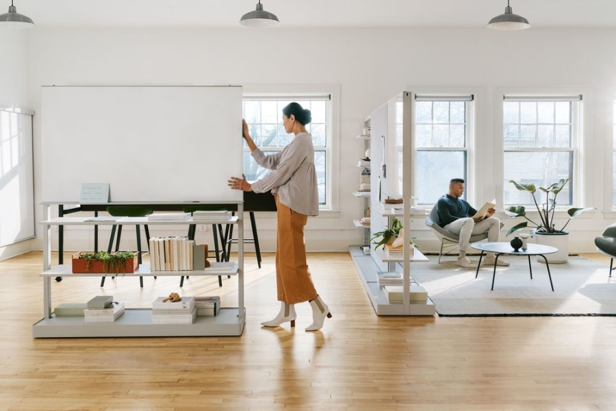 OE1 Workspace Collection_2_Nelson Coconut Lounge chair, OE1 Agile Wall, OE1 Wall Rail and Board OE1 Workspace Collection, Collaborative space, Desk and workspace, Nelson Coconut Lounge chair, OE1 Agile Wall, OE1 Wall Rail and Board