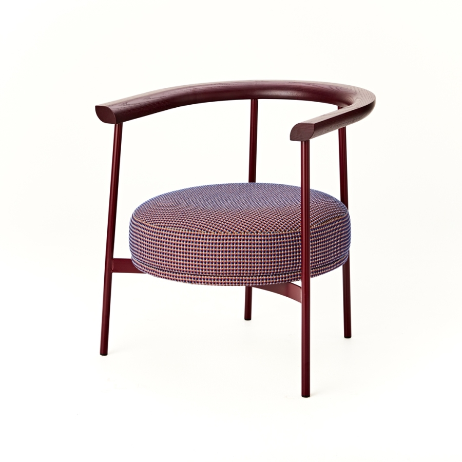 Pa Lounge chair - Southern Silky Oak backrest, Black frame, Maharam Oxbow 010 upholstery Pa Lounge chair designed by Timothy Robertson for NAU