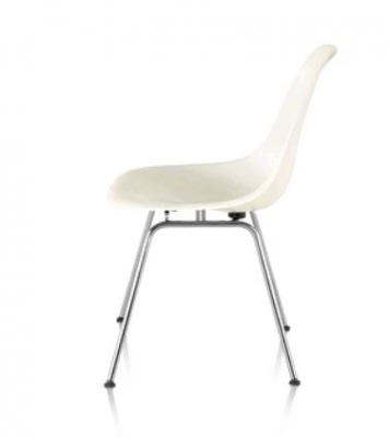 Eames Plastic chair 4 legs, Eames DSX